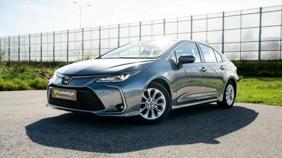 TOYOTA Corolla -