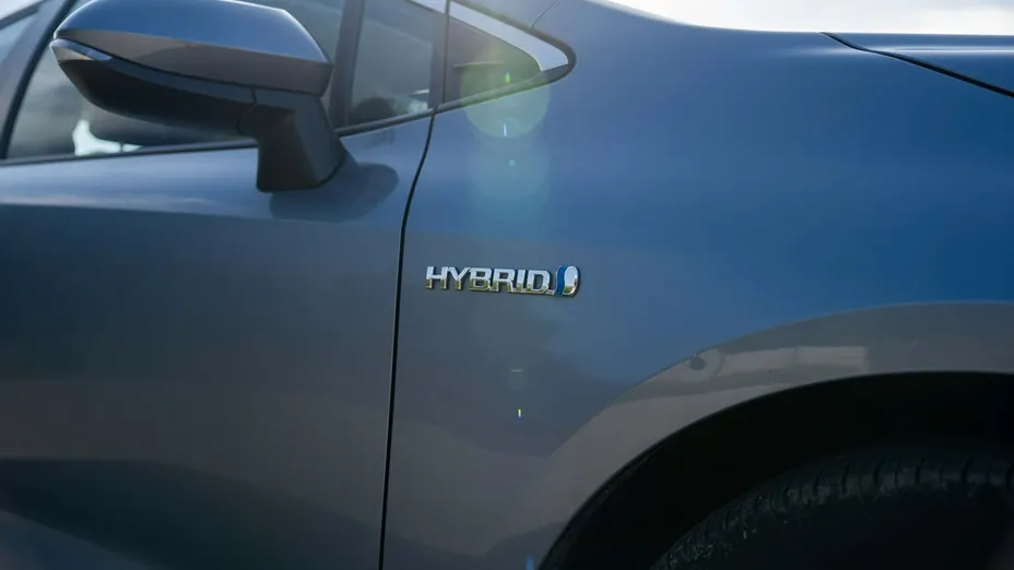 TOYOTA Corolla -