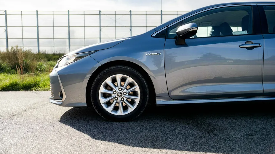 TOYOTA Corolla -