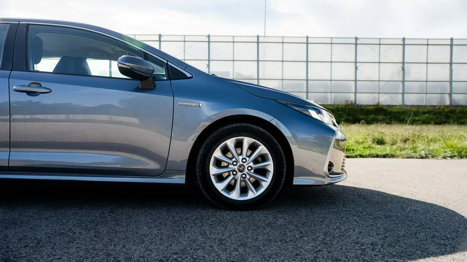 TOYOTA Corolla -