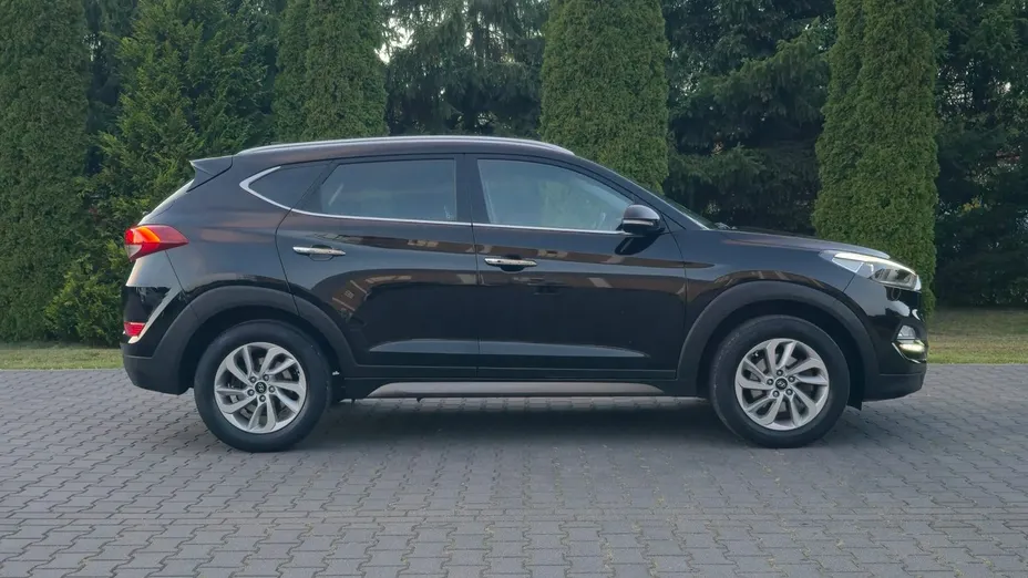 HYUNDAI Tucson -