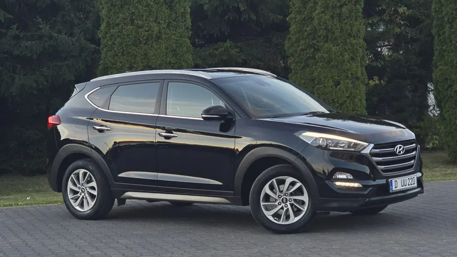 HYUNDAI Tucson -
