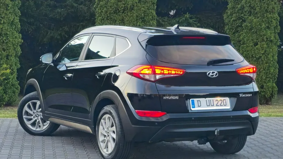 HYUNDAI Tucson -