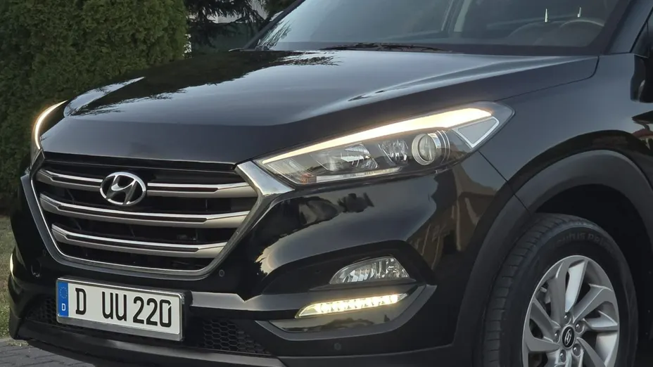 HYUNDAI Tucson -
