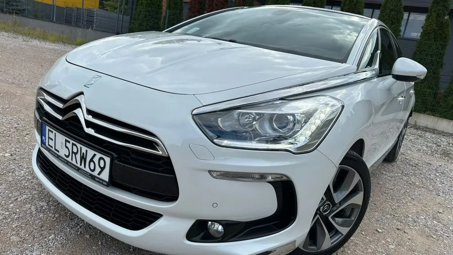 CITROEN DS5 -