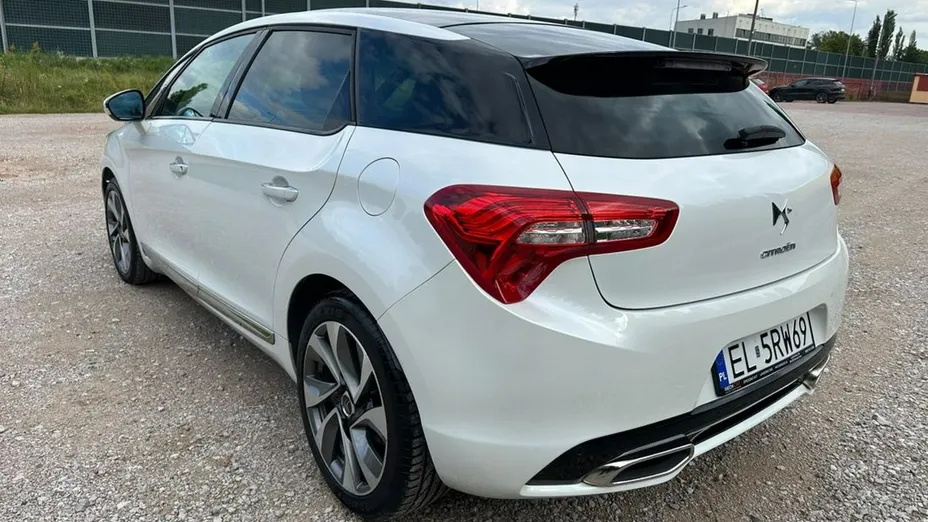 CITROEN DS5 -