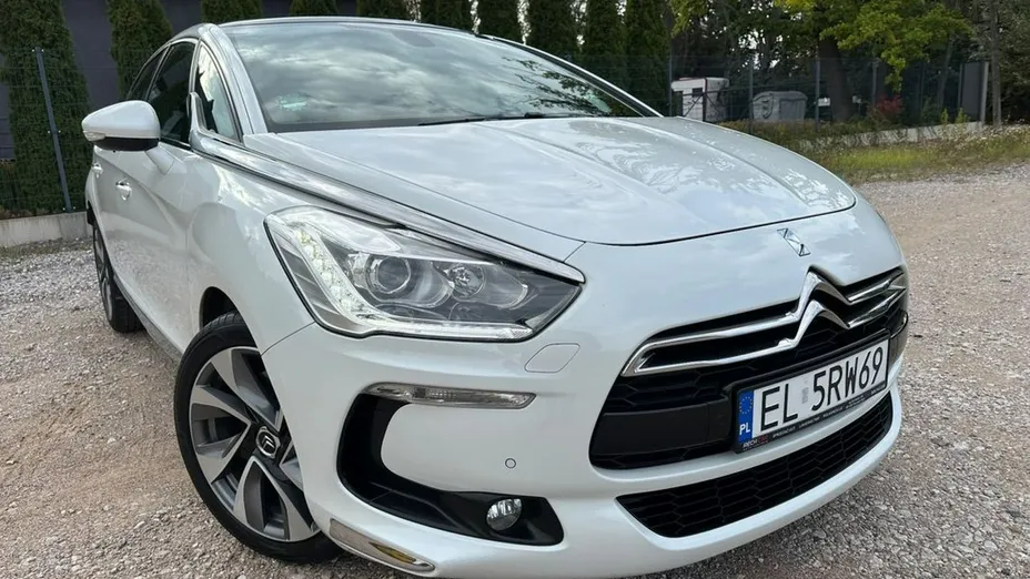 CITROEN DS5 -