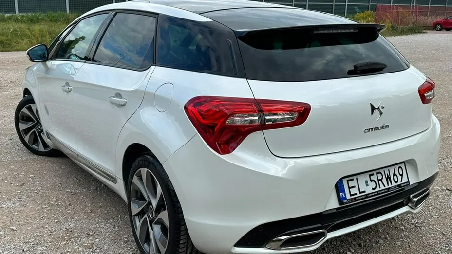 CITROEN DS5 -