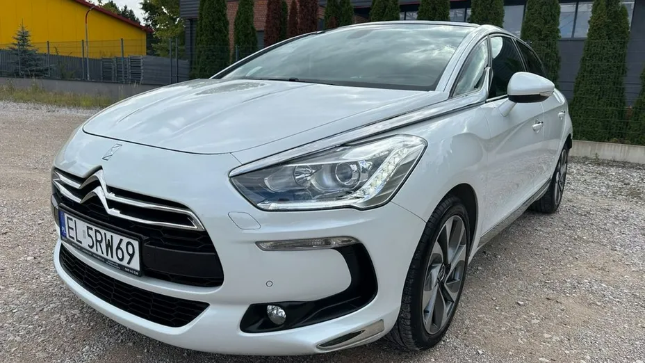 CITROEN DS5 -