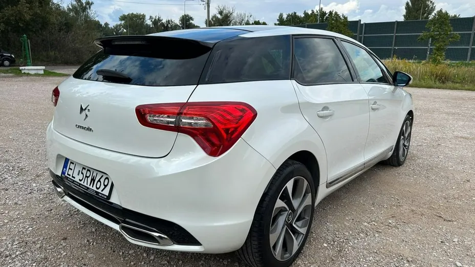 CITROEN DS5 -
