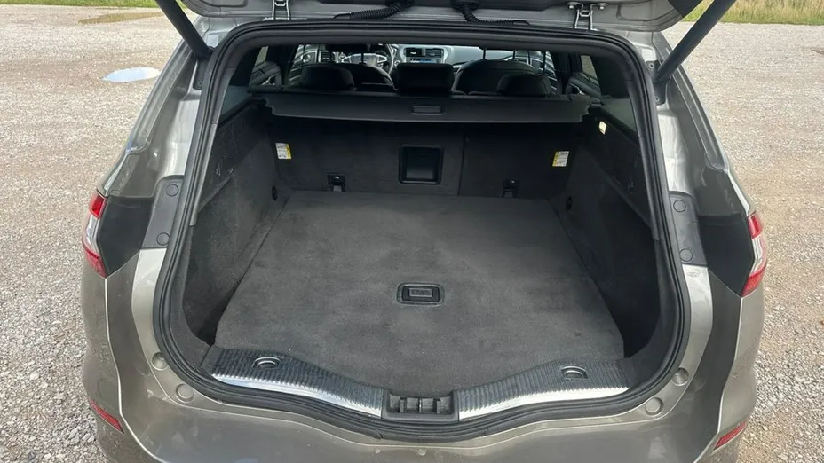 FORD Mondeo -