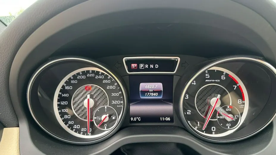 MERCEDES-BENZ GLA -