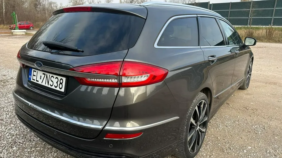 FORD Mondeo -