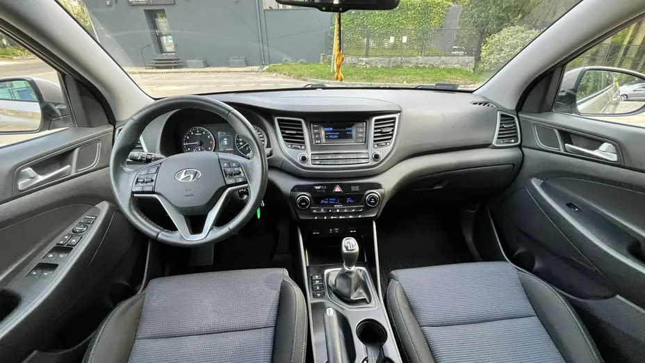 HYUNDAI Tucson -