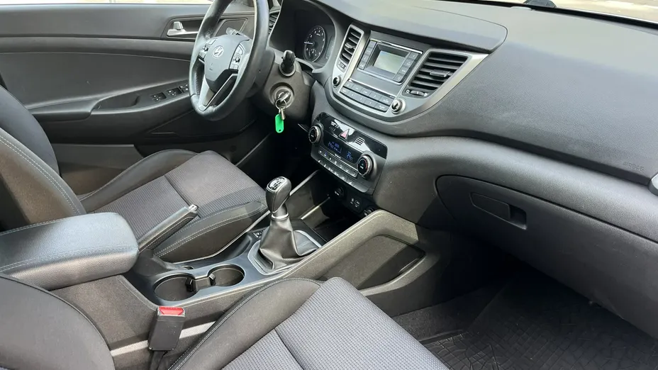 HYUNDAI Tucson -