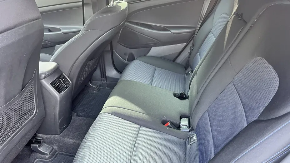 HYUNDAI Tucson -