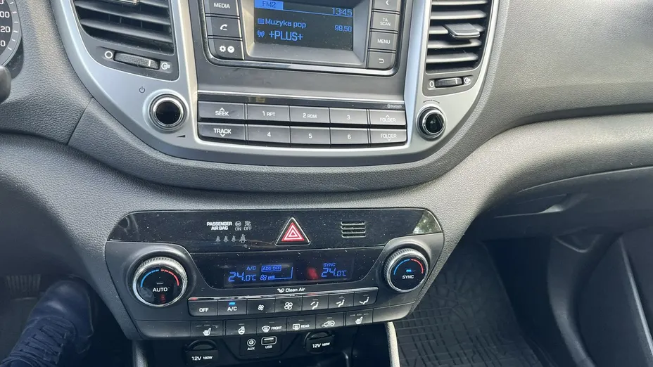 HYUNDAI Tucson -