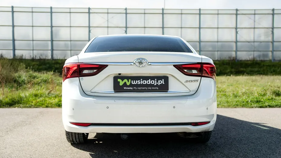 TOYOTA Avensis -