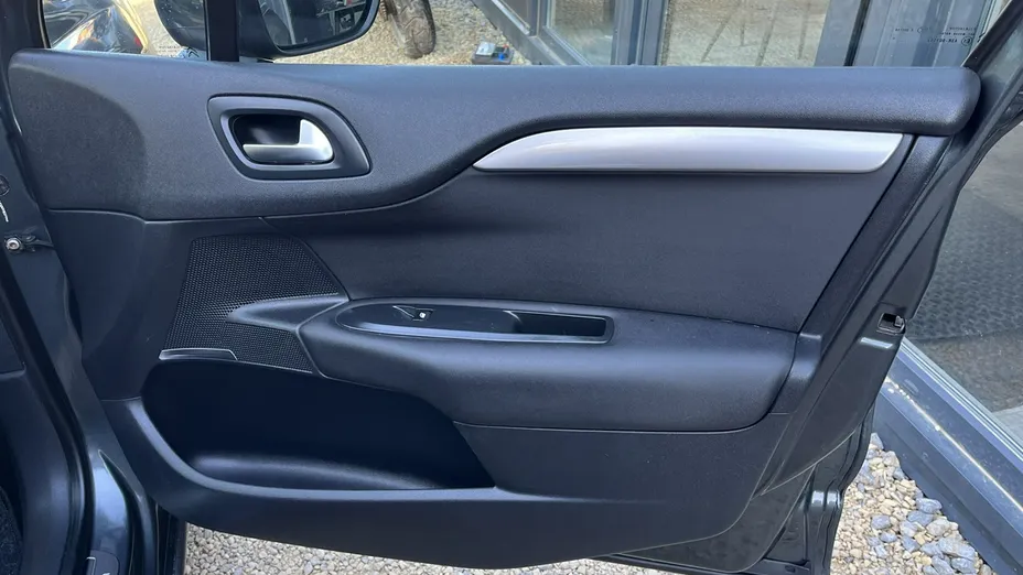 CITROEN C4 -