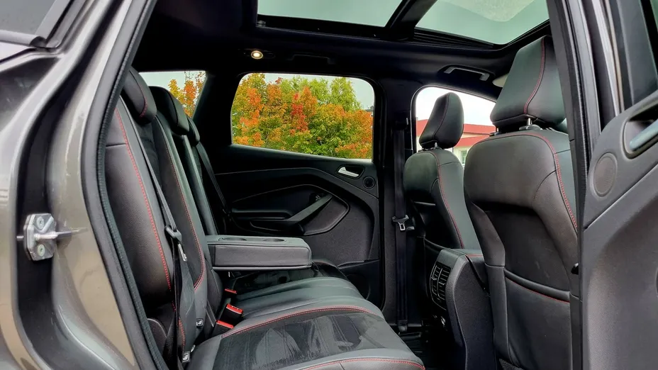 FORD Kuga -