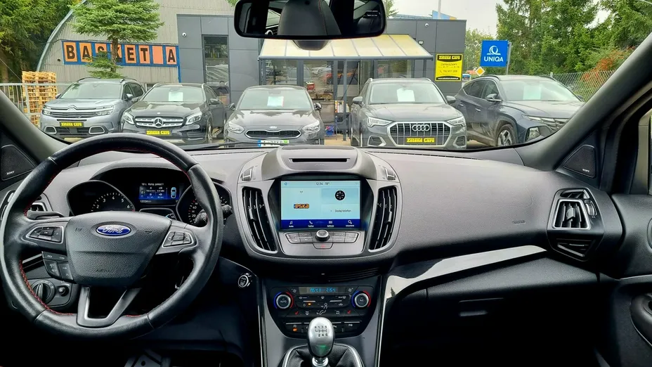 FORD Kuga -