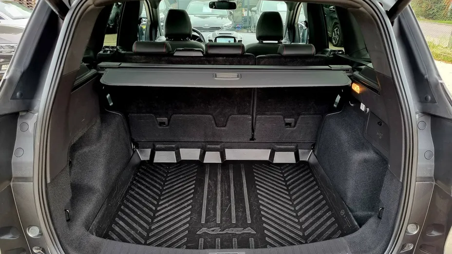 FORD Kuga -