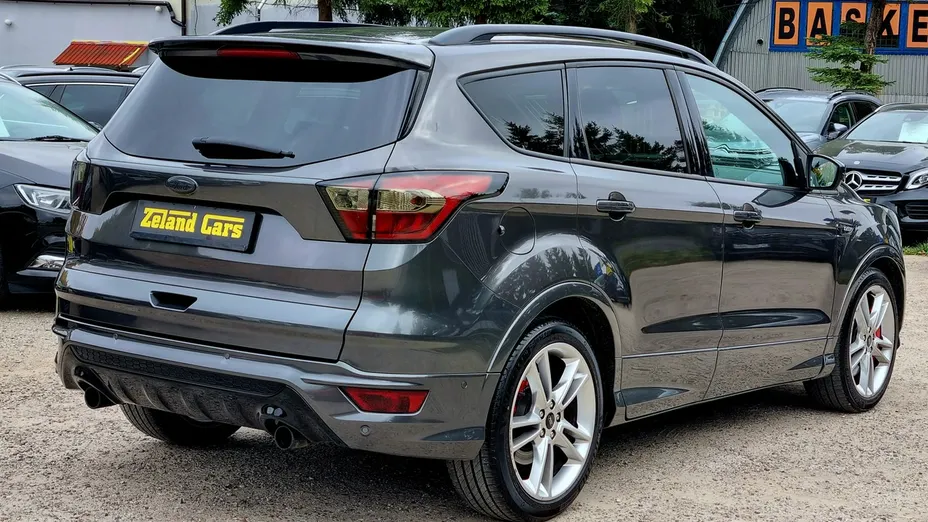 FORD Kuga -