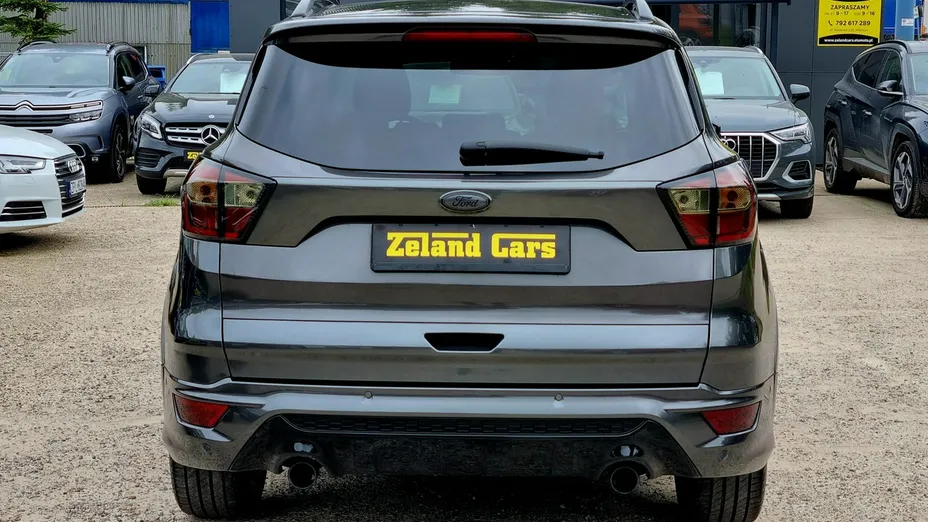 FORD Kuga -