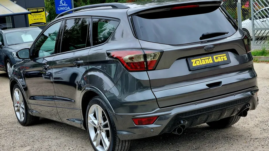 FORD Kuga -
