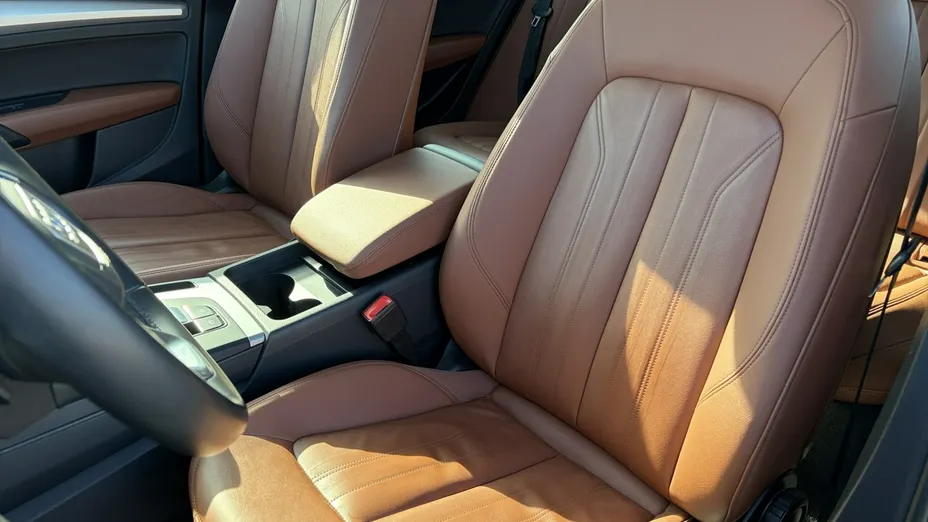 AUDI Q5 -