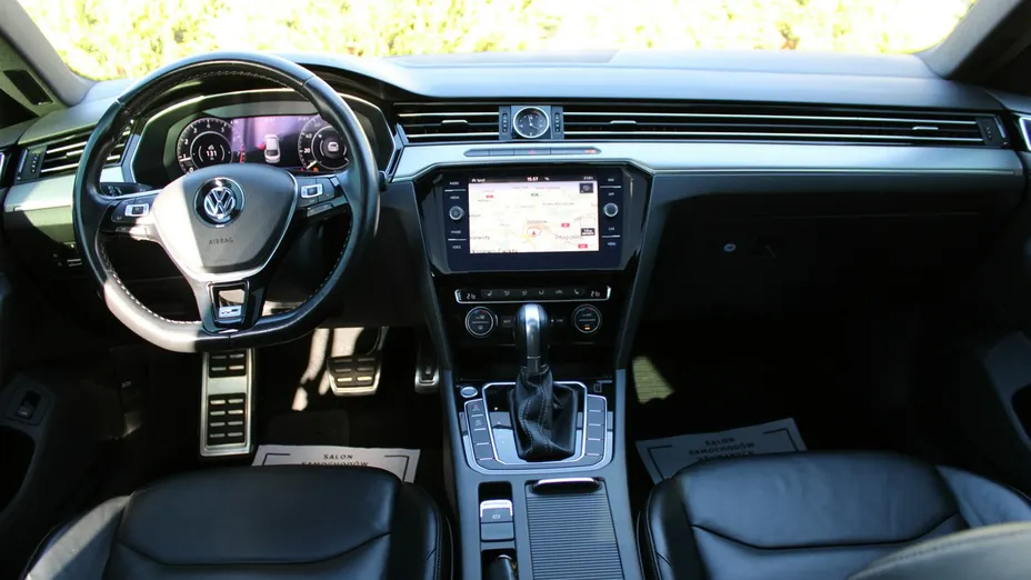 VOLKSWAGEN Arteon -