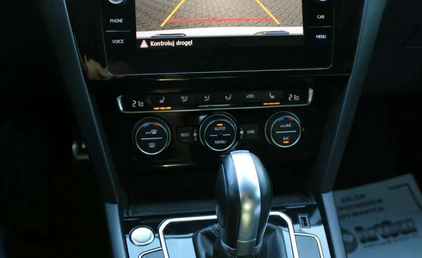 VOLKSWAGEN Arteon -