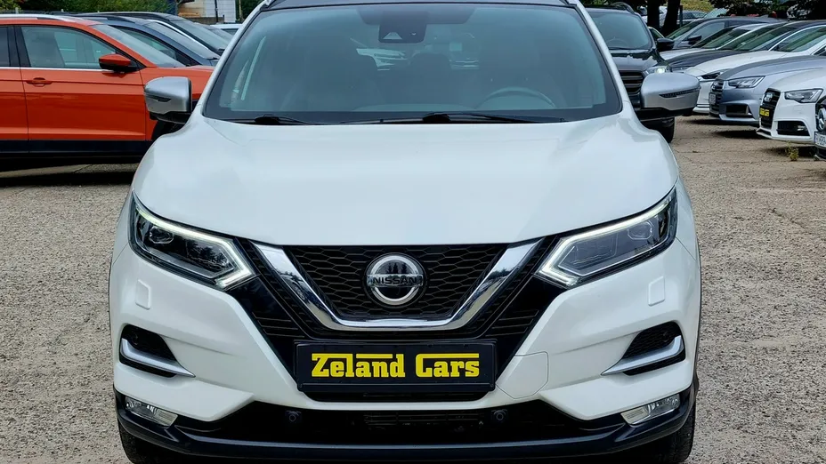 NISSAN Qashqai -