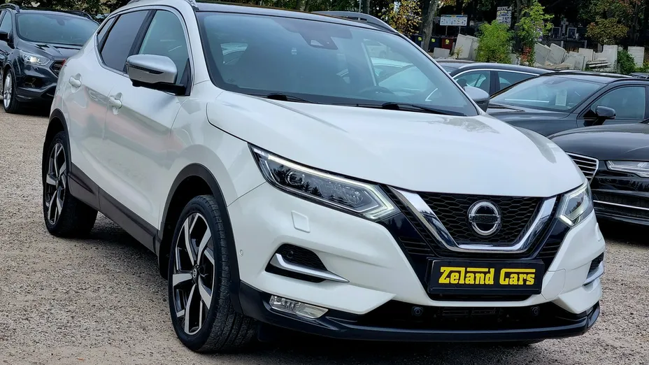 NISSAN Qashqai -