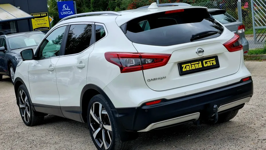 NISSAN Qashqai -