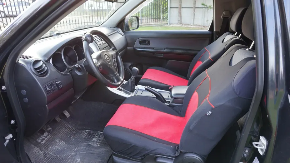 SUZUKI Grand Vitara -