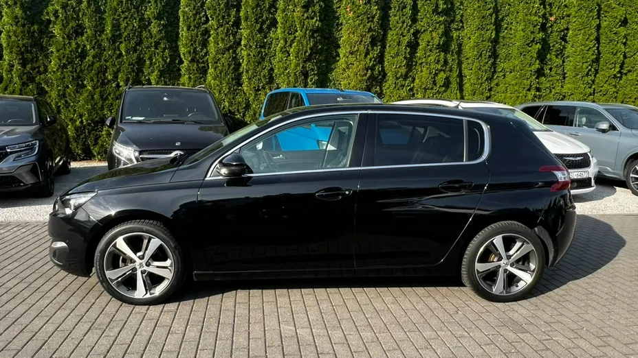 PEUGEOT 308 -