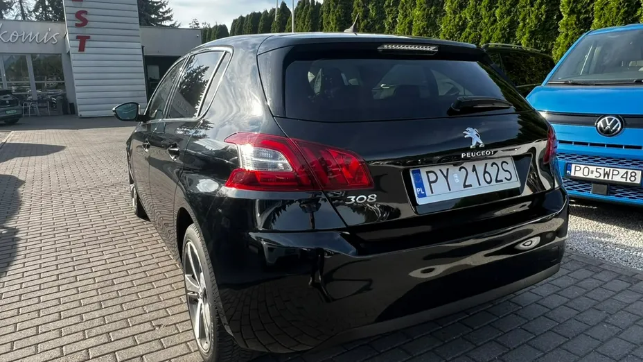 PEUGEOT 308 -