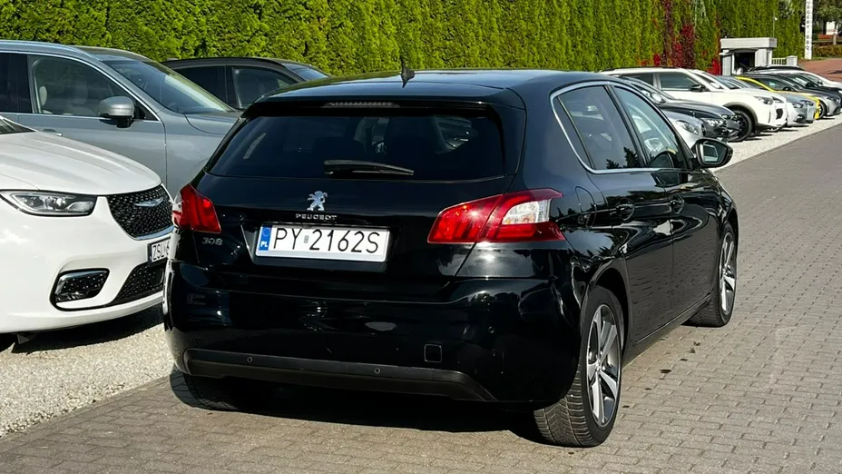 PEUGEOT 308 -