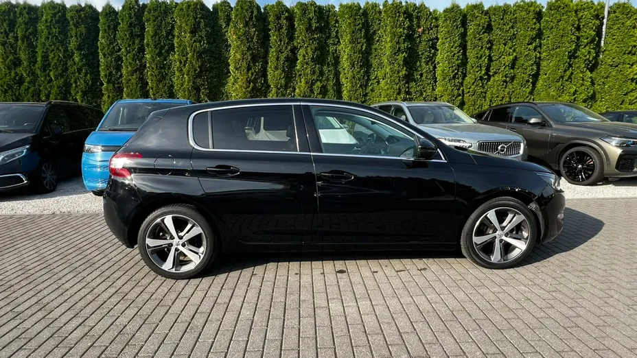 PEUGEOT 308 -