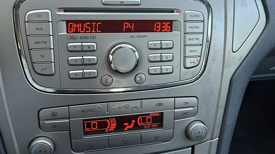FORD Mondeo -