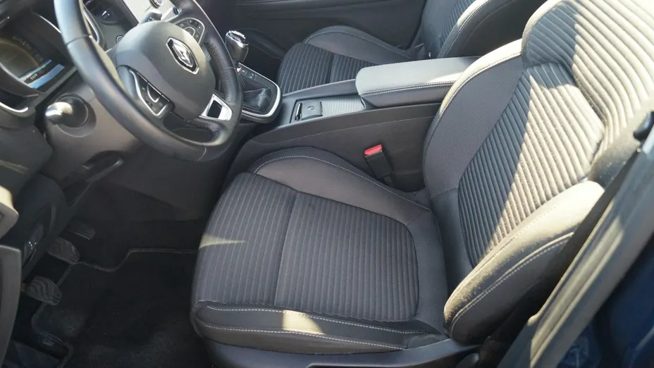 RENAULT Scenic -