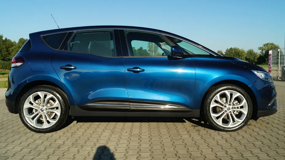 RENAULT Scenic -