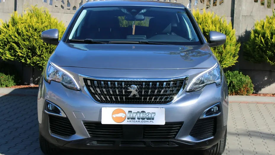 PEUGEOT 3008 -