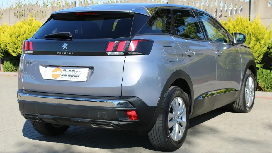 PEUGEOT 3008 -