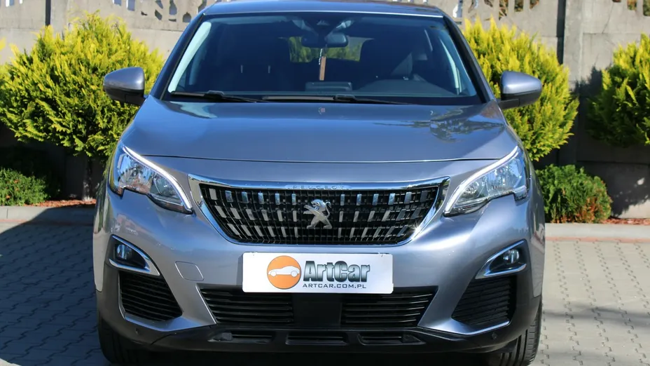 PEUGEOT 3008 -
