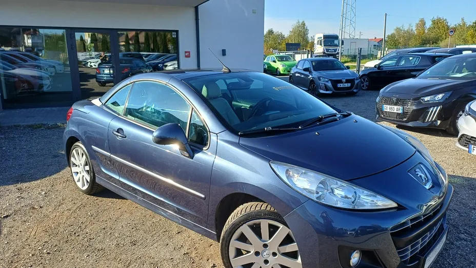 PEUGEOT 207 -