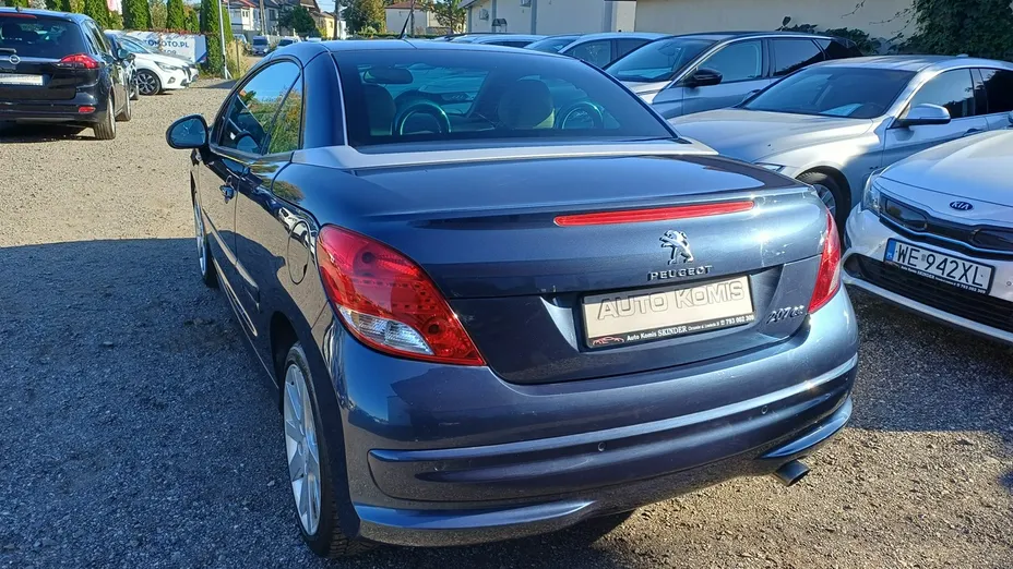 PEUGEOT 207 -