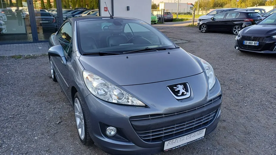 PEUGEOT 207 -