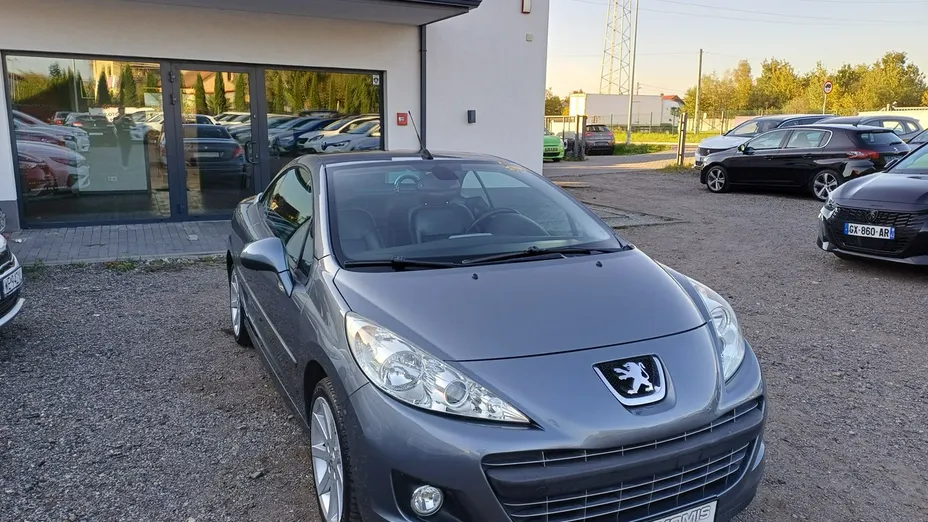 PEUGEOT 207 -